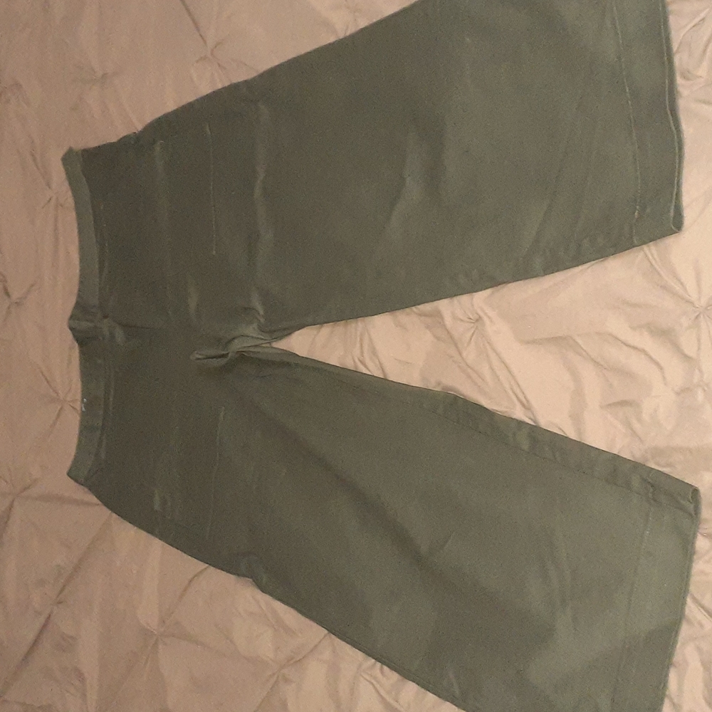 Side zip, wide leg , midrise, size 16